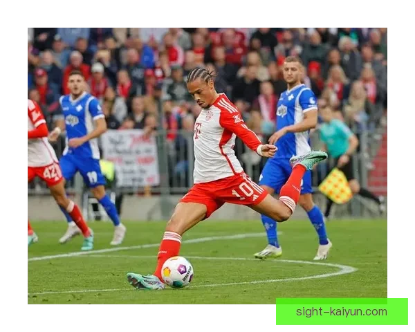 奥彭达朗斯在新赛季表现稳健，持续受到关注与期待