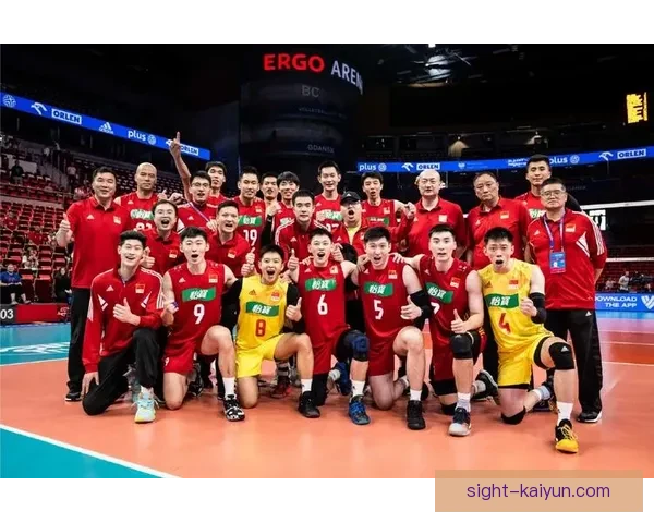 亚运会足球赛年龄限制政策引发关注，球队阵容配置面临挑战