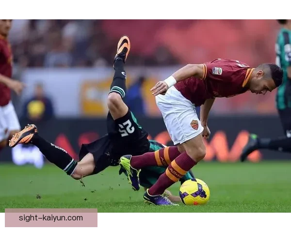 皮奥利在近期比赛中展现出状态回暖，战术调整备受关注。